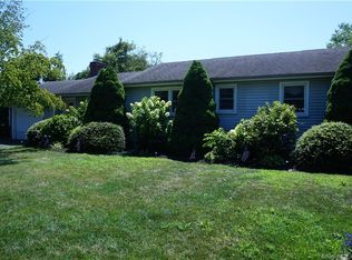 28 Shepard St, Old Saybrook, CT 06475