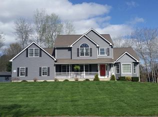 7 Holly Cir, Easthampton, MA 01027