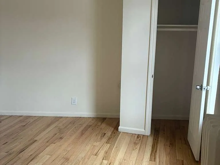 506 S Broadway #4A — Photo 3