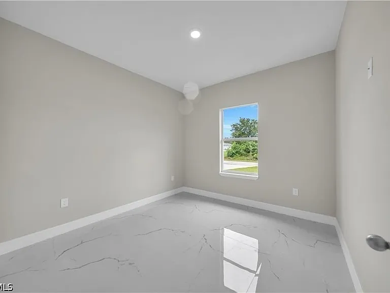 543 McArthur Blvd — Photo 8