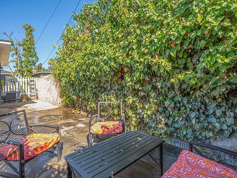 2757 Paloma St — Photo 19