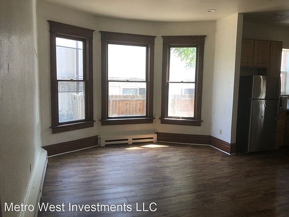 4th image of 952 Marine St #9149141