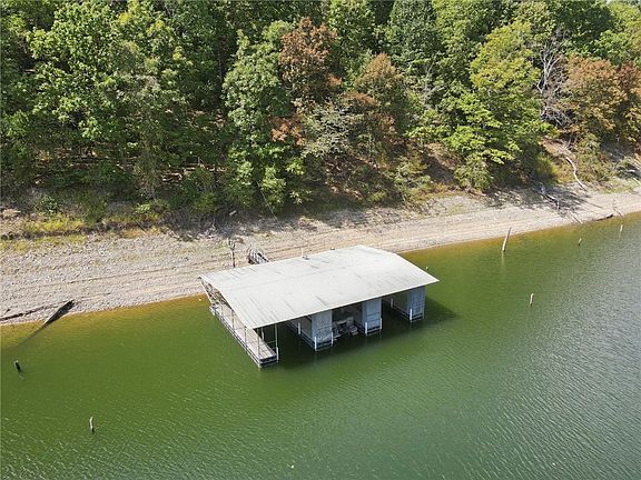 2nd image of 9118 Summer Shade Rd