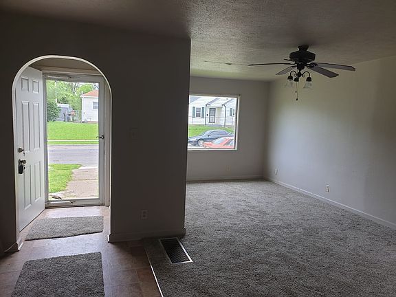5th image of 1230 Goodland Ave