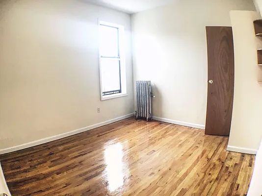 Rented by Lang Realty LLC | media 15