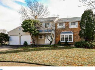 153 Kilburn Dr, Cherry Hill, NJ 08003