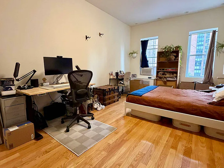 172 E 91st St #5C — Photo 4