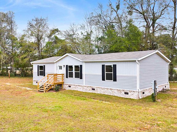 2nd image of 40988 State Highway 225