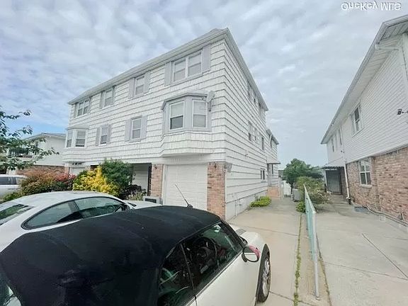2nd image of 16-33 Bell Blvd #2FAM