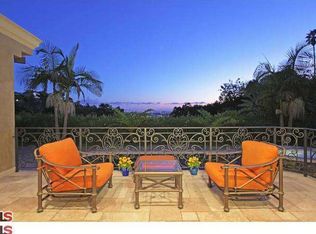 1059 N Hillcrest Rd, Beverly Hills, CA 90210