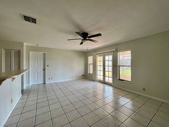 5th image of 2164 W Silver Hill Ln