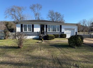 5502 Pearl St, Ooltewah, TN 37363