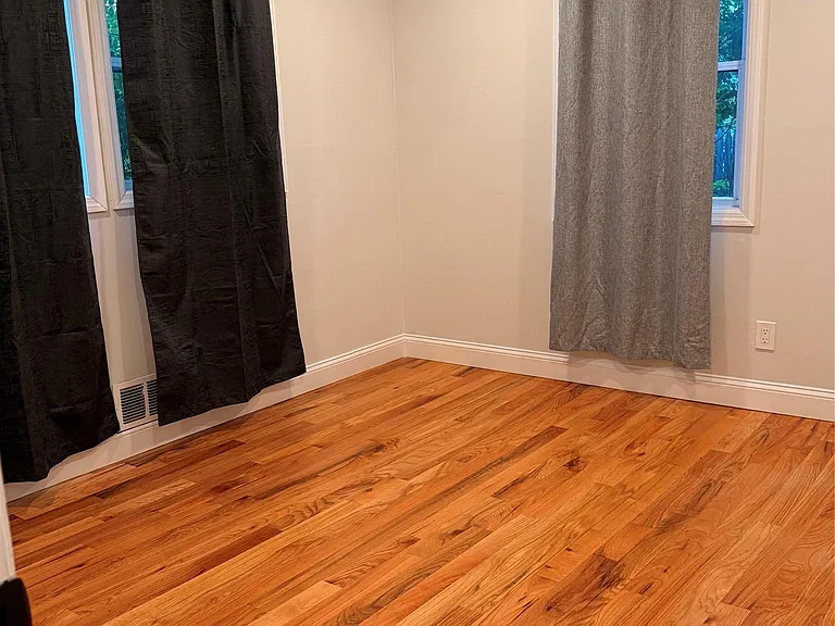 43 Lakewood Ave — Photo 7