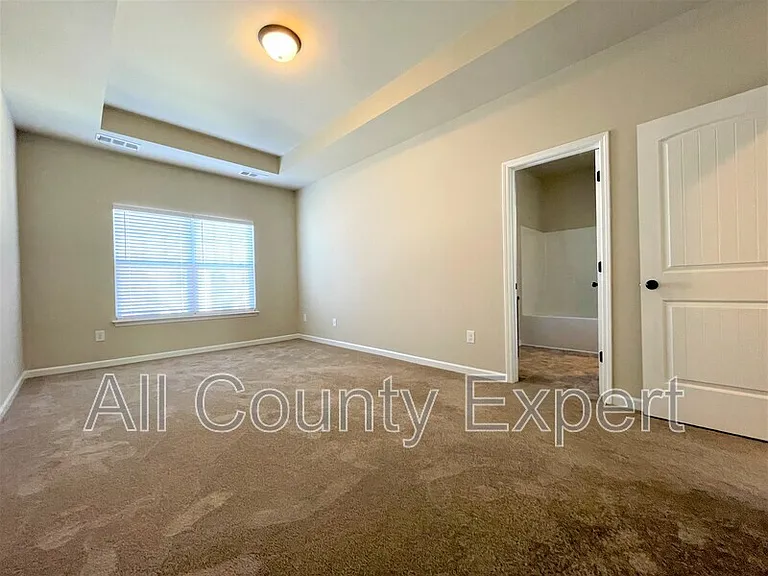 599 Oakside Pl — Photo 13