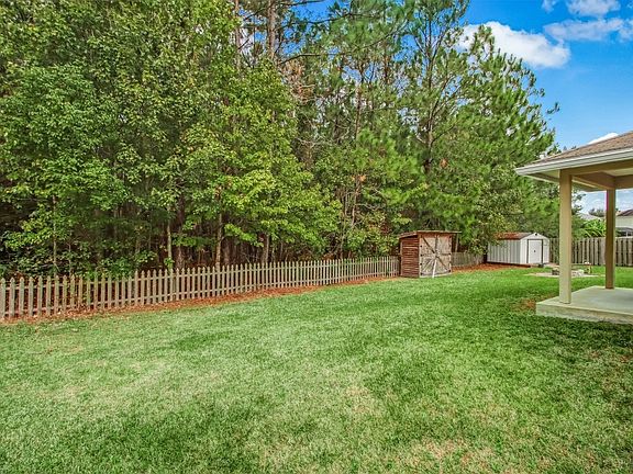 5th image of 75365 Ravenwood Dr