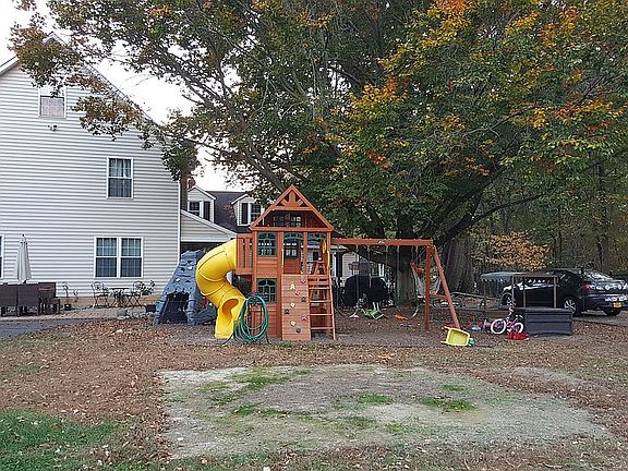 2nd image of 3427 Clayborne Ave