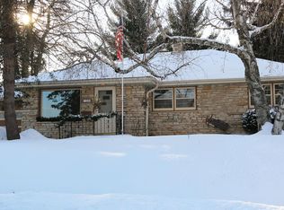 103 N Highland Ave, Thiensville, WI 53092