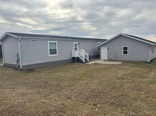 2500 E Linden Dr #129, Mount Pleasant, IA 52641