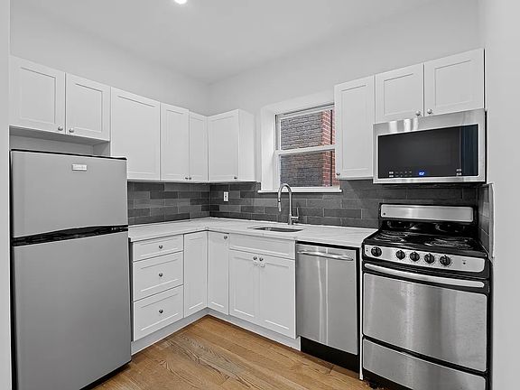4th image of 342 E 85th St APT 12