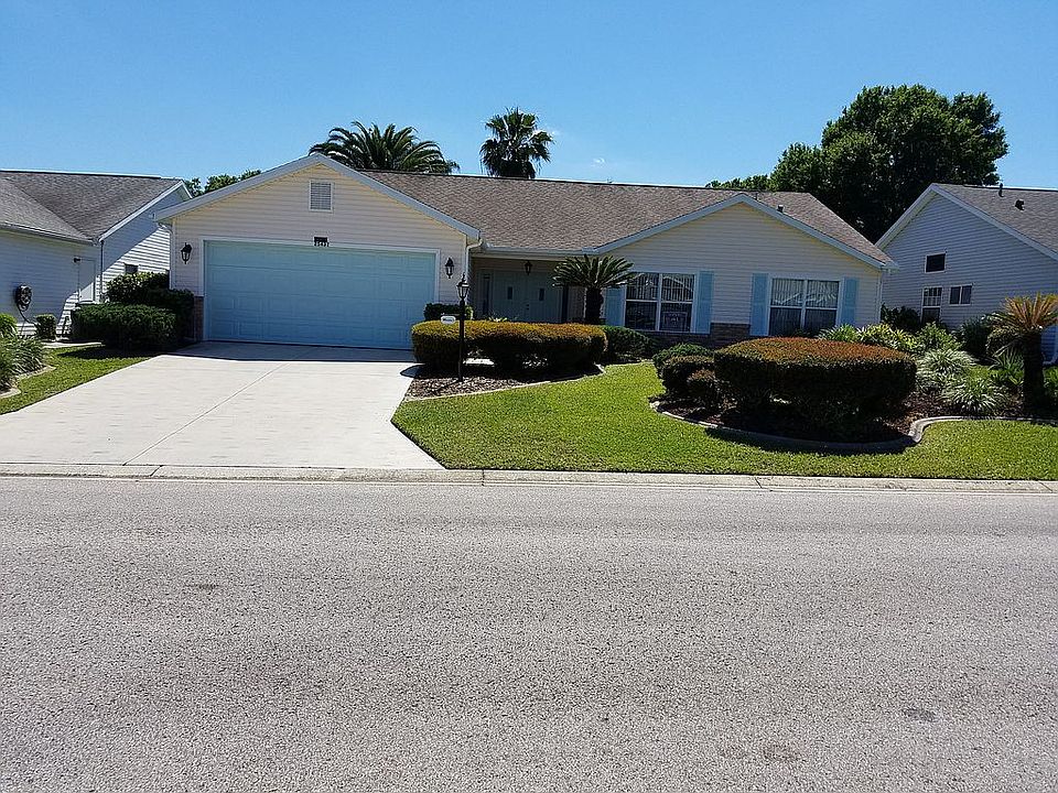 1st image of 25431 Crestwater Dr