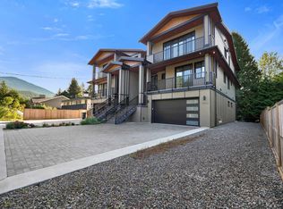 1352 Judd Rd, Squamish, BC V0N1H0