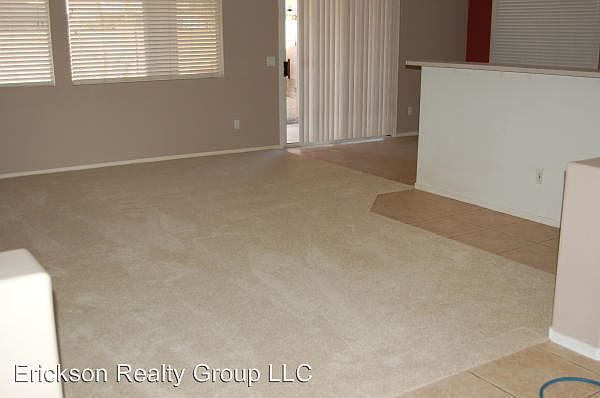 2nd image of 3404 E Santa Fe Ln
