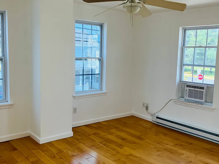 120 Fleming St #A — Photo 11