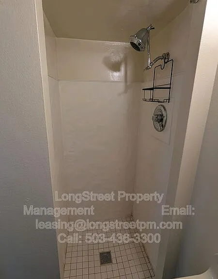 205 NW 11th St #5 — Photo 23