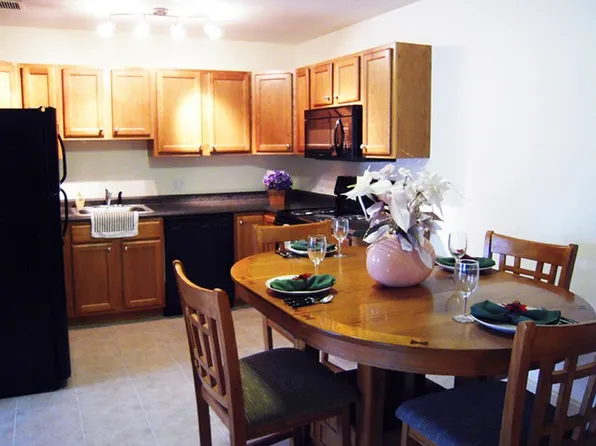 Stonybrook Apartments