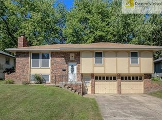 13308 Palmer Ave, Grandview, MO 64030