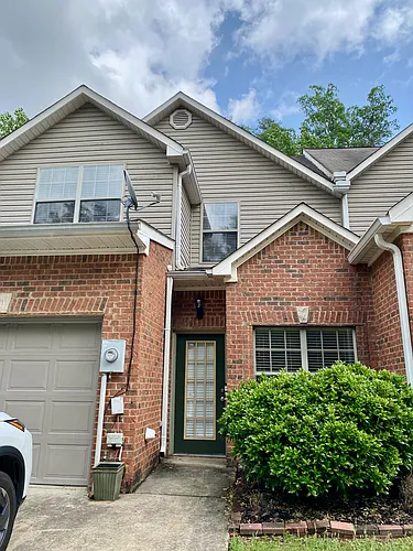 404 Highland Cove Dr Photo 1