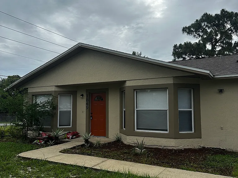 1849 Van Allen Cir — Photo 1