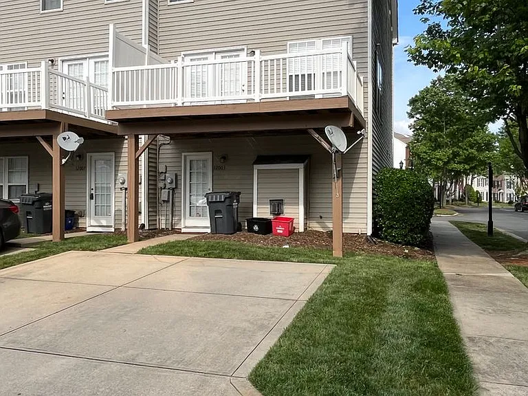 12003 Duke Lancaster Dr — Photo 28