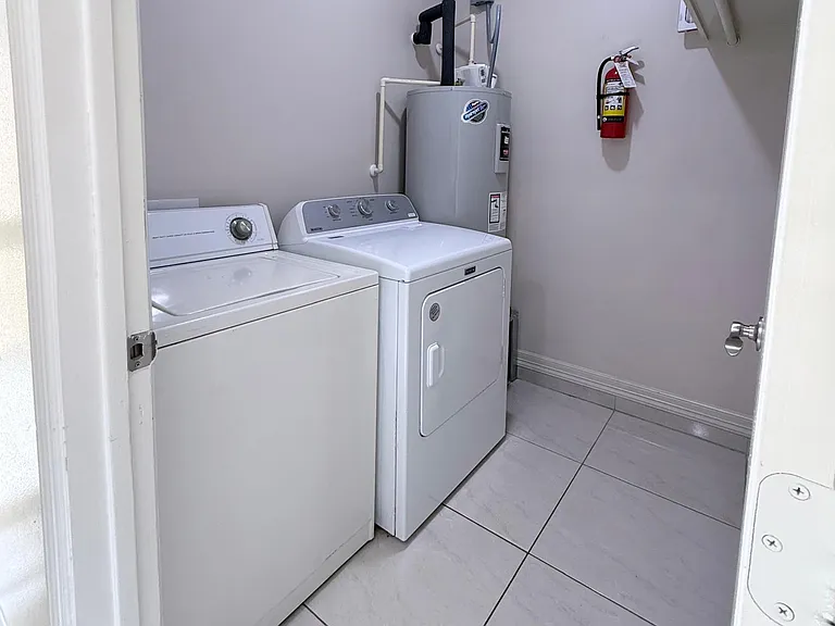 304 S Ridge Ln #1 — Photo 9