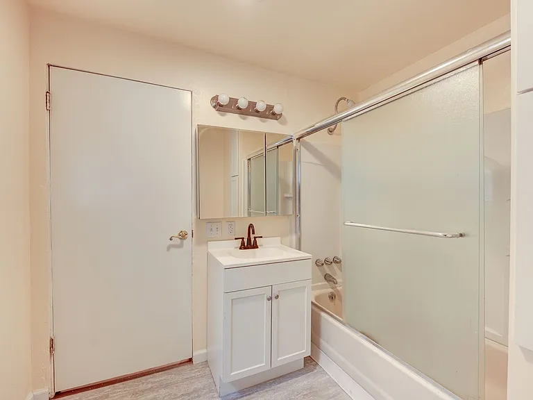 11825 Woods Lake Rd — Photo 16