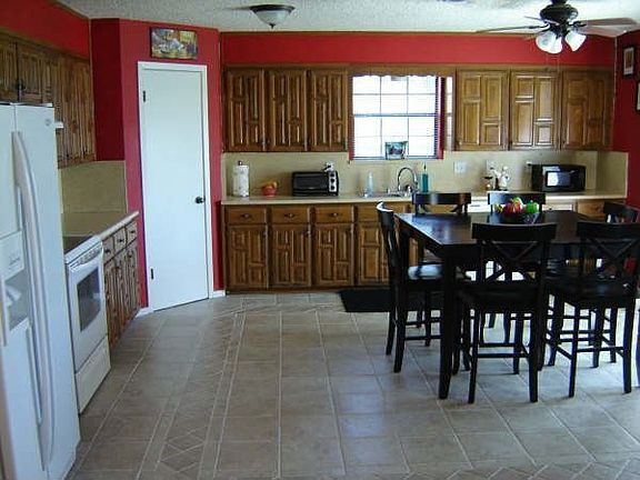 2nd image of 1709 Parkview Dr