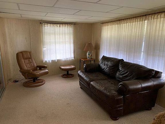 3rd image of 37D Dale Dr