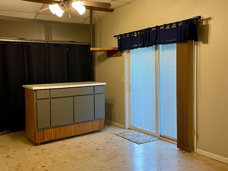 1011 Pine St — Photo 11