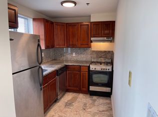 7552 113th St APT 6, Forest Hills, NY 11375