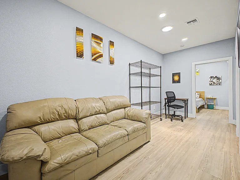 2430 E Butte St #101 — Photo 10