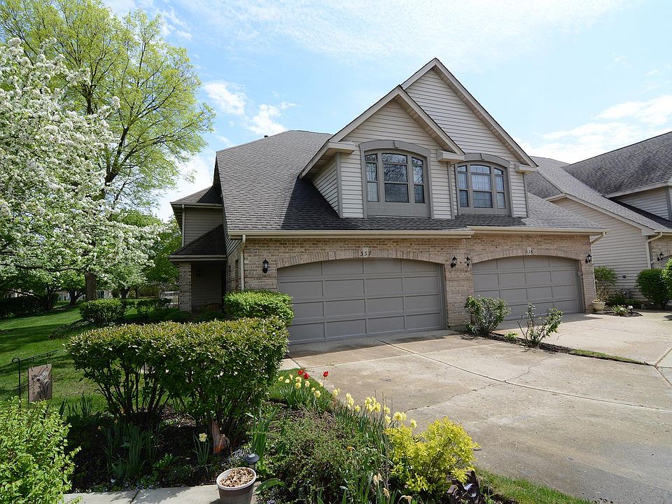 1st image of 337 Club House Dr