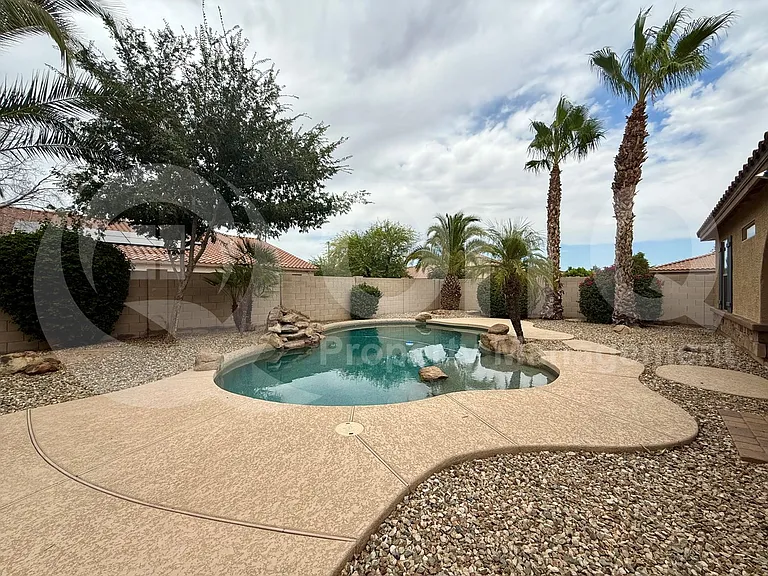 2848 E Fandango Dr — Photo 28