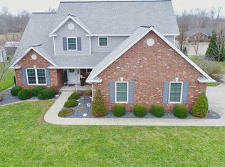 640 Brookstone Ct, Jasper, IN 47546