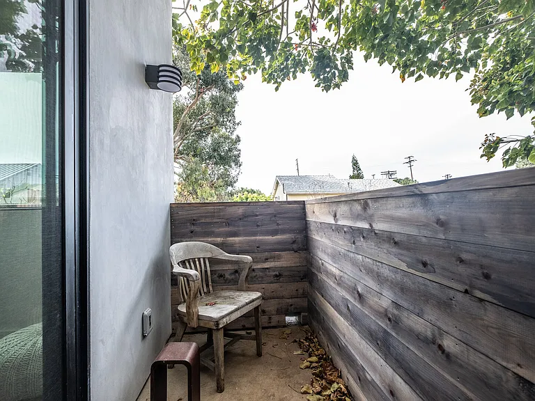 Nowita Pl — Photo 12