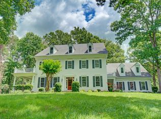 339 River Bend Rd, Great Falls, VA 22066