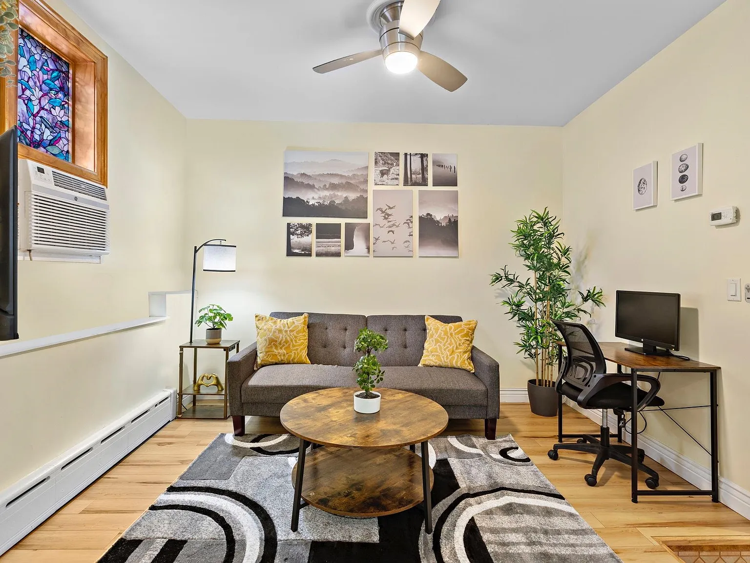 1 bed, 1.0 bath, $1,900 — Photo 4
