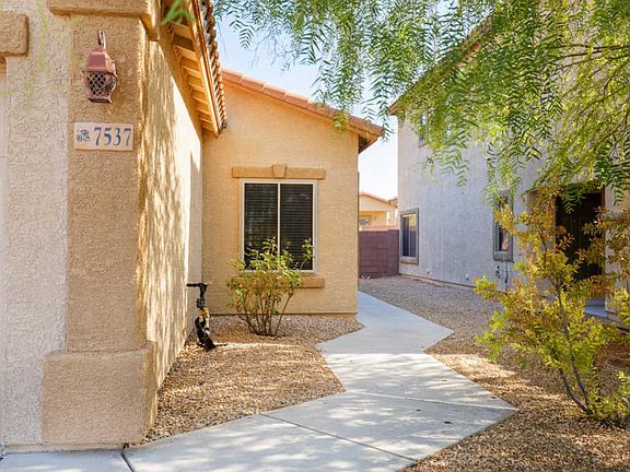 5th image of 7537 E Majestic Palm Ln