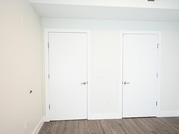 5th image of 475 William St Unit 507