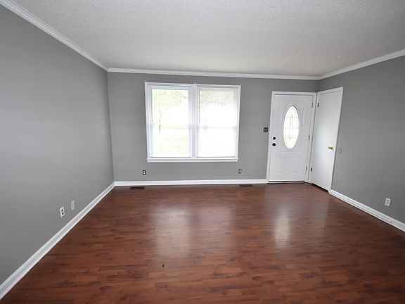 3rd image of 421 Needlewood Dr