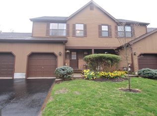 3 Danielle Ct, Lawrence Township, NJ 08648
